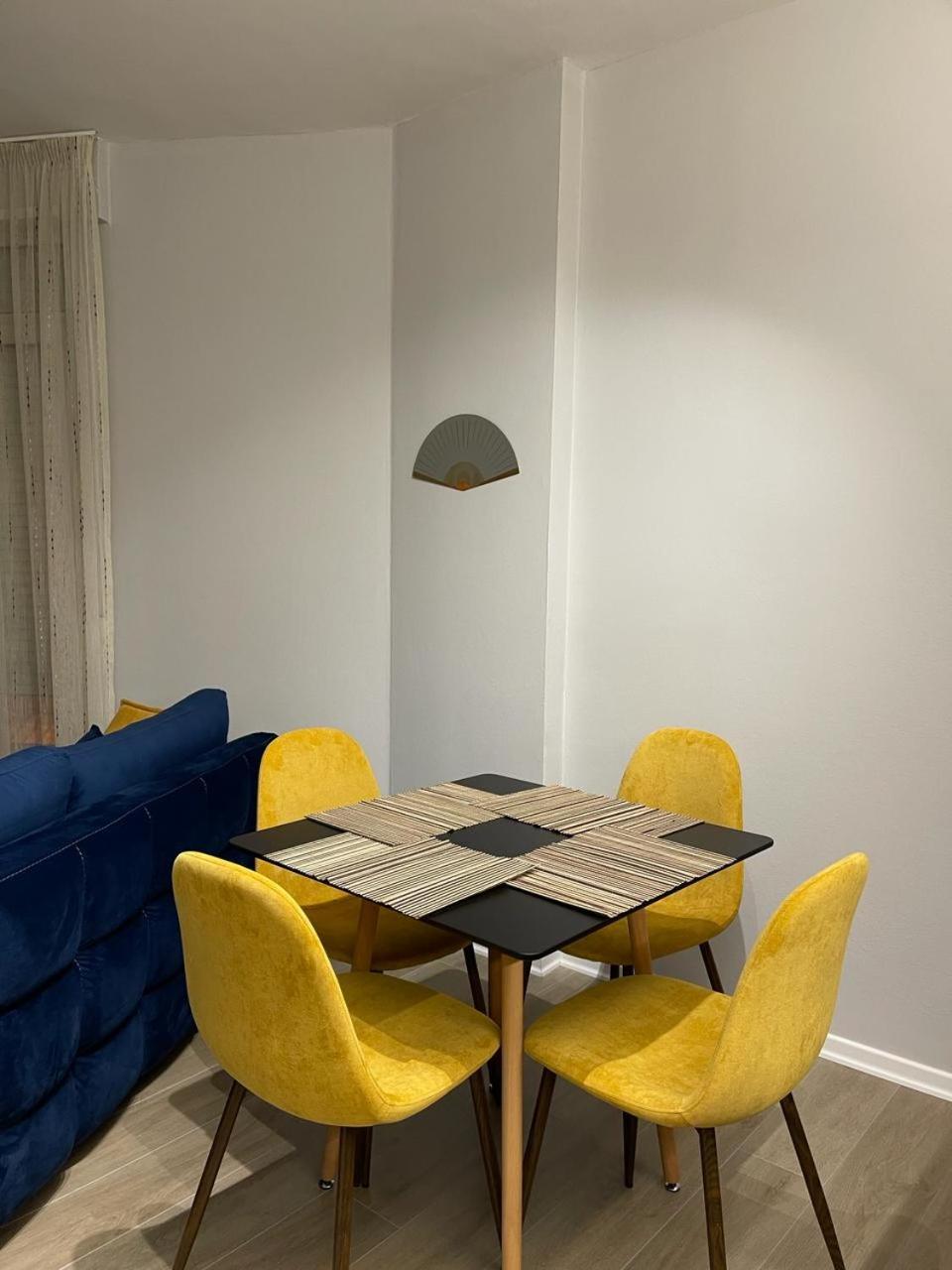 Am Apartment Tiranë Luaran gambar