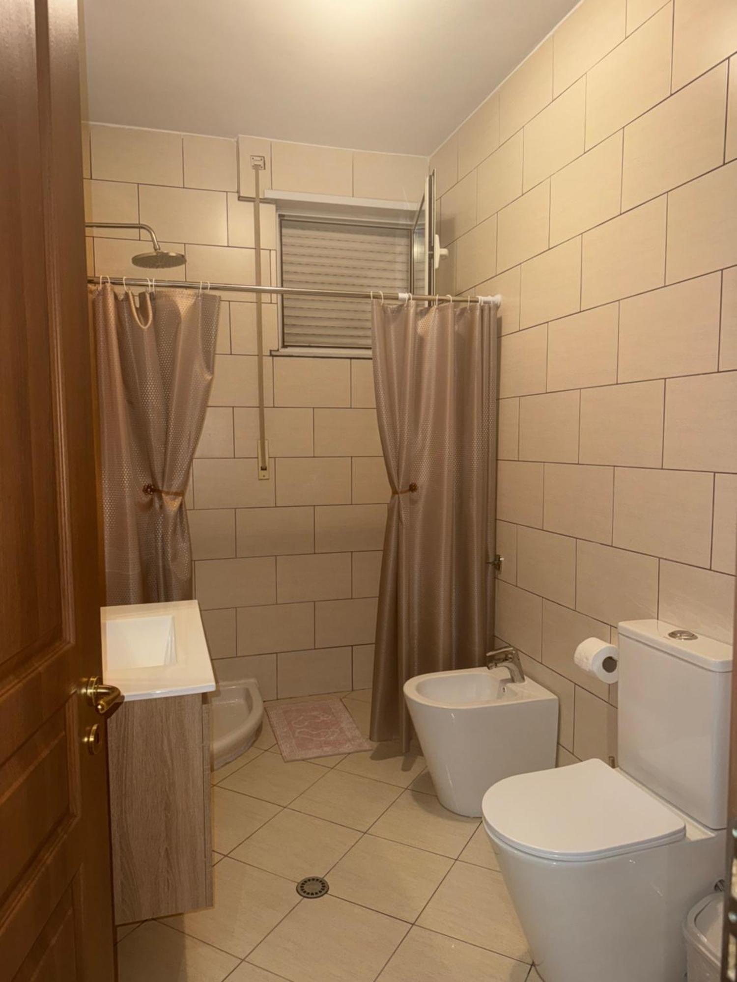 Am Apartment Tiranë Luaran gambar